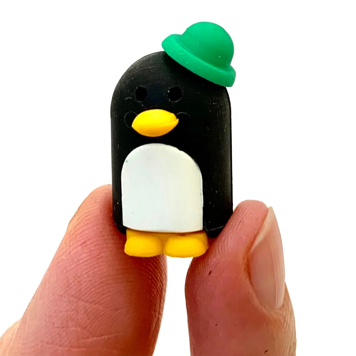 38205 PENGUIN FAMILY ERASERS-60