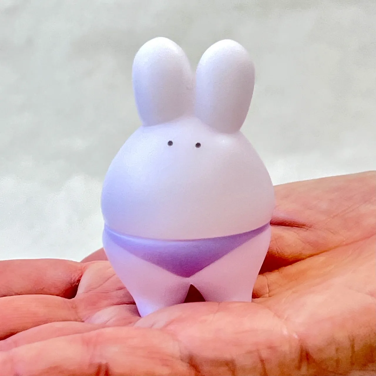 70708 SUMO RABBIT FIGURINES-10