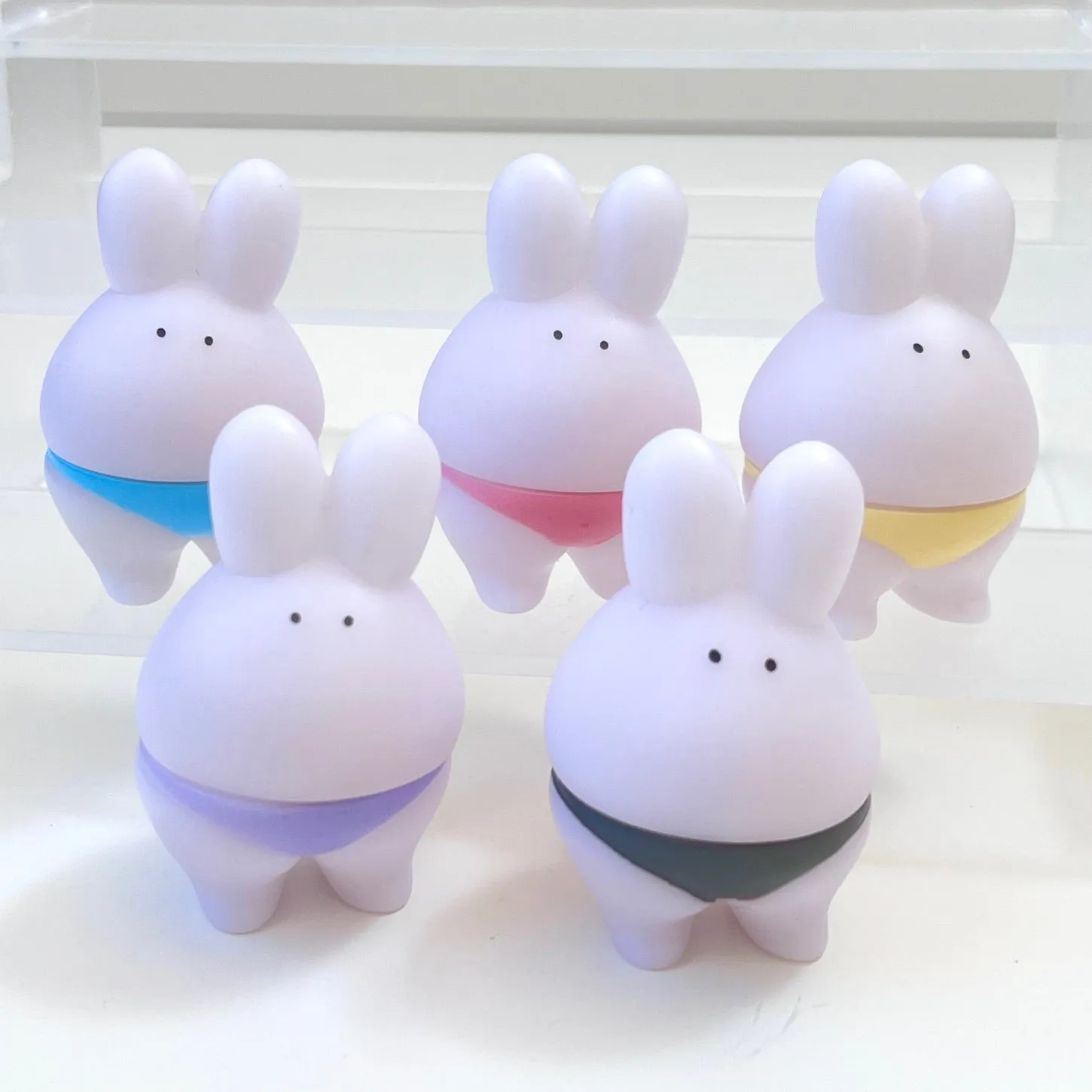 70708 SUMO RABBIT FIGURINES-10