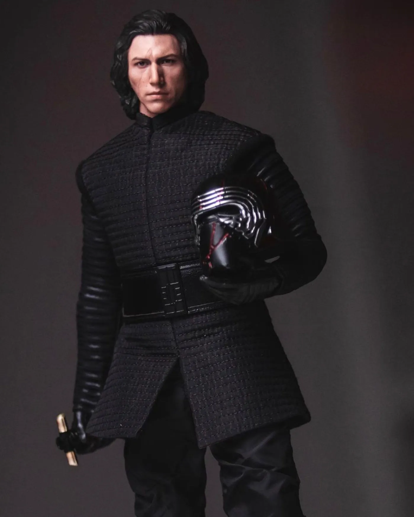 Hot toys MMS560 Star Wars The Rise of Skywalker Kylo Ren