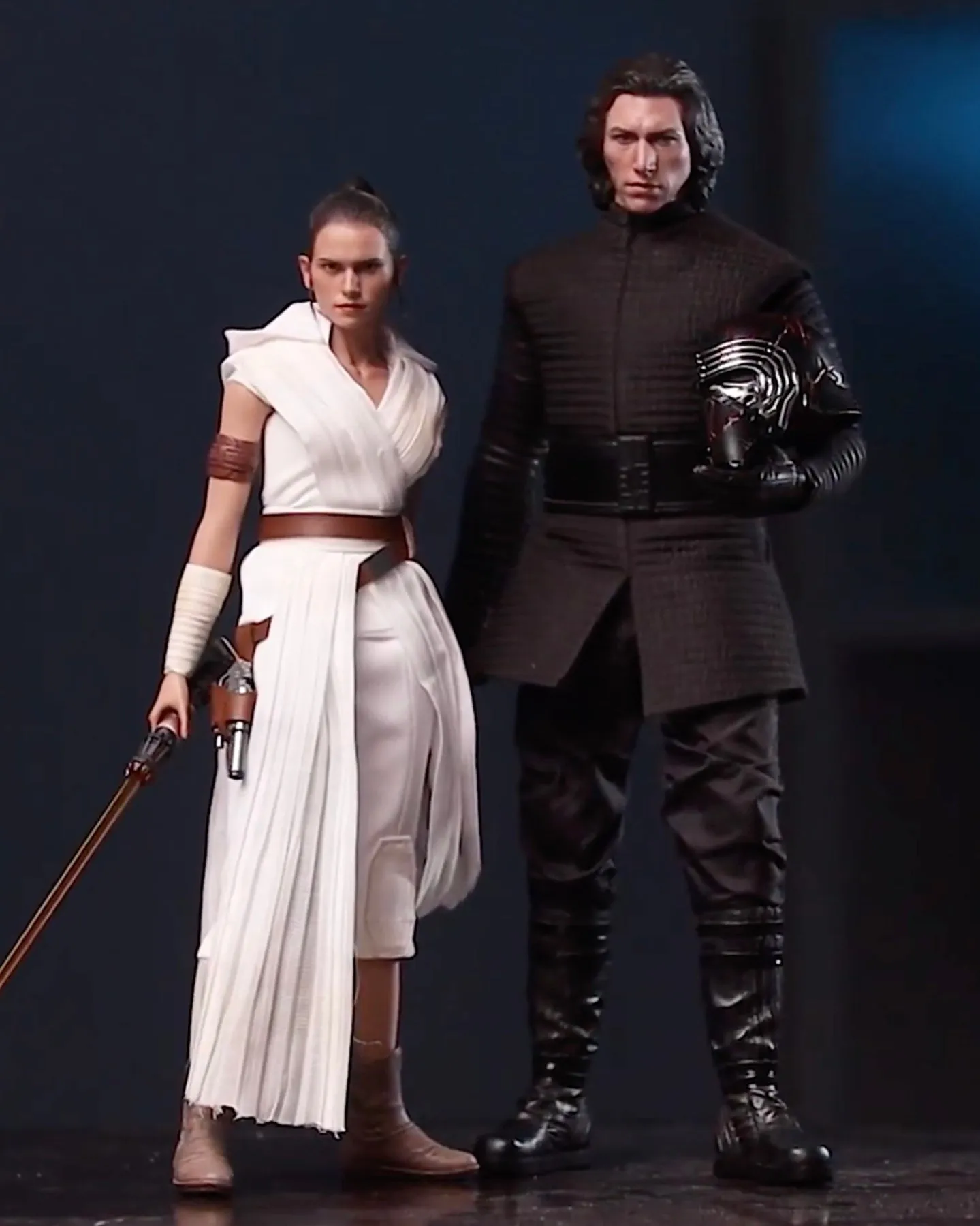 Hot toys MMS560 Star Wars The Rise of Skywalker Kylo Ren