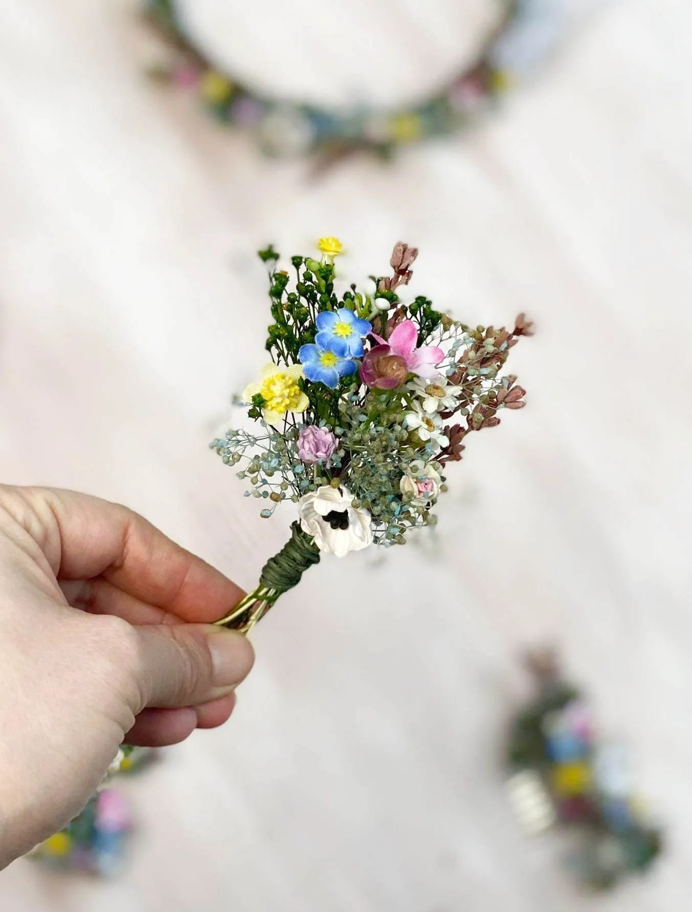 Meadow flower wedding accessories