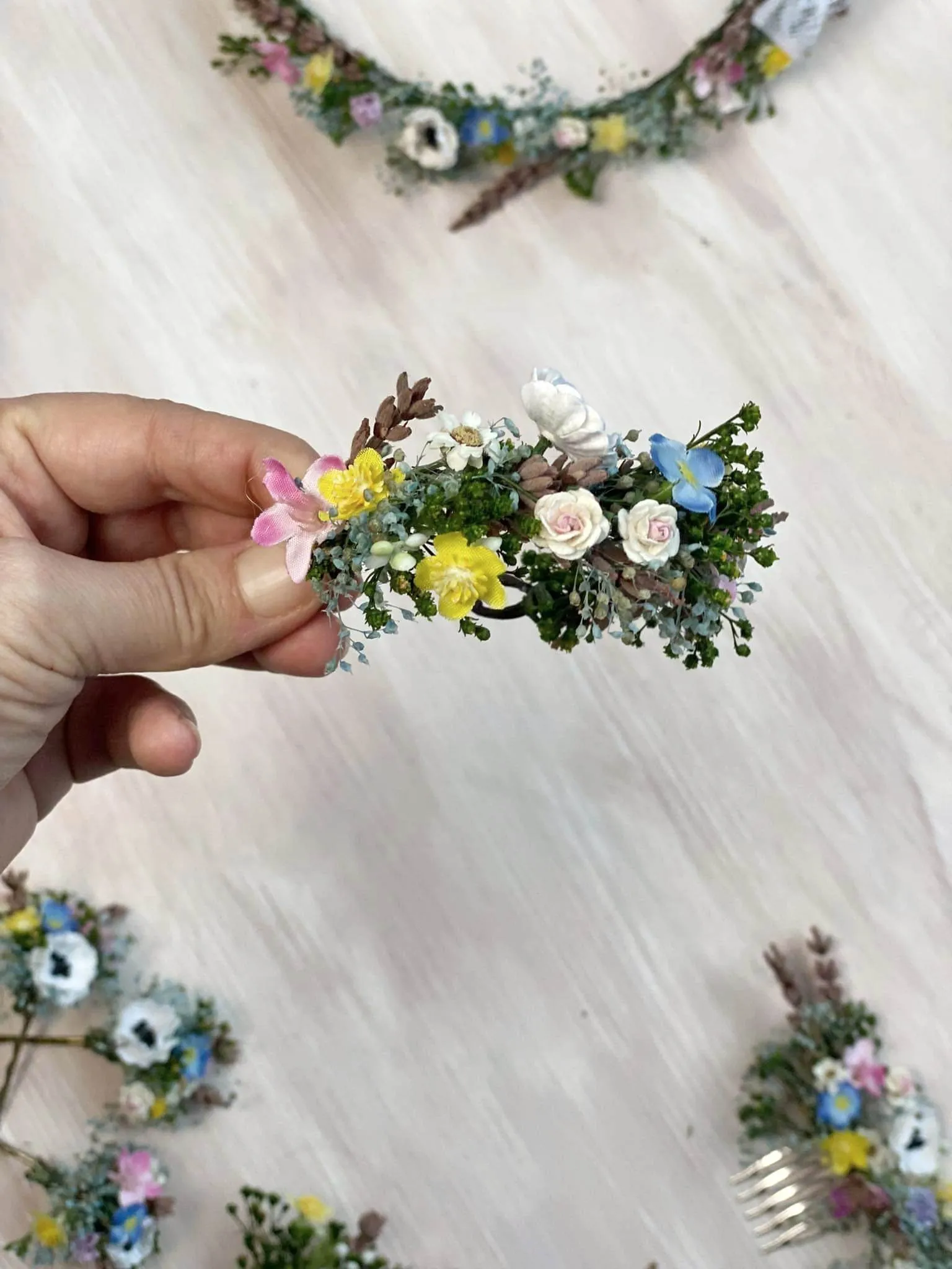 Meadow flower wedding accessories