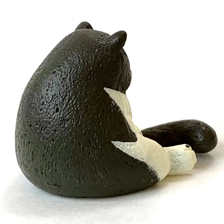 X 70881 SLEEPY ANIMAL FIGURINES Vol. 1-DISCONTINUED