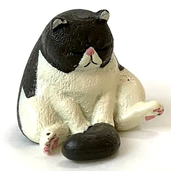 X 70881 SLEEPY ANIMAL FIGURINES Vol. 1-DISCONTINUED