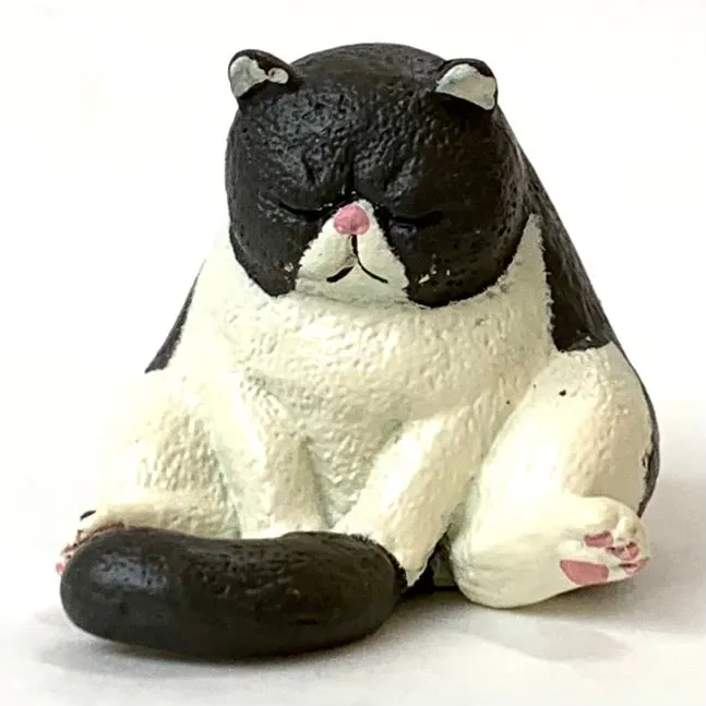 X 70881 SLEEPY ANIMAL FIGURINES Vol. 1-DISCONTINUED